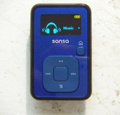 Reproductor MP3 multimedia digital SanDisk Sansa Clip+ 8 GB azul. Funciona muy bien; muy buen estado. Foto 1 de 3