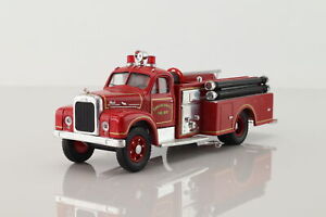 Corgi 52403; Mack B Fire Truck; Corpus Christi Fire Dept; V Good Unboxed