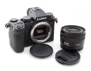 Cámara sin espejo de fotograma completo Panasonic Lumix S5D 24,2 MP con lente S 18-40 mm -... - Imagen 1 de 10