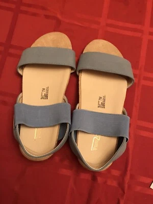 Women Pure Comfort By Beacon Sandals Size 7M Blue Color New - Image 1 of 4