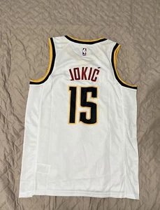 Jersey Nikola Jokic Denver Nuggets blanco grande para hombre - Imagen 1 de 4