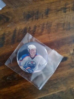 Prendedor de botón vintage de hockey Wayne Gretzky prisma deportivo de principios de la década de 1980 ver pix Foto 1 de 2