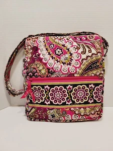 Vera Bradley Very Berry Paisley Crossbody MailBag Satchel W/Adj Strap Quilted - Picture 1 of 11