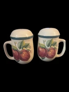 DISCONTINUED CHINA PEARL COUNTRY FARMSTYLE RED APPLE SALT AND PEPPER SHAKER SET - Picture 1 of 4