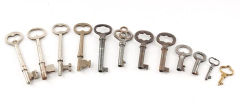 Antique Lot of 12-Skeleton,Furniture,Barrel,Cabinet And Old Lock Keys MG-14 Cover