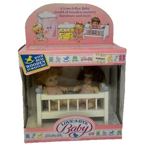 New Vintage 1987 Hasbro Love A Bye Baby in Original Box Brunette in Crib - Picture 1 of 5