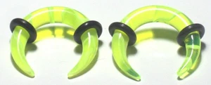 1 Pair 6g 9/16 Pinchers Buffalo Bear Claw Taper UV Green Marble Swirl Stretcher - Picture 1 of 5