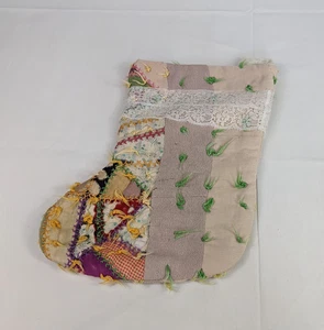 De Colección Tela Cosida a Mano Navidad Medias Edredón Lindo Arte Popular Reciclado Suave - Imagen 1 de 8