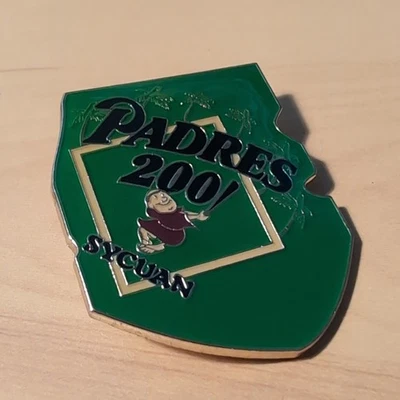 Vintage Puzzle Piece Pin #10 in Set 2001 SAN DIEGO PADRES MLB Friar - Image 1 of 3