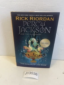 Percy Jackson and the Olympians: The Chalice of the Gods 1st Edition HC/DJ 2023 - Foto 1 di 22