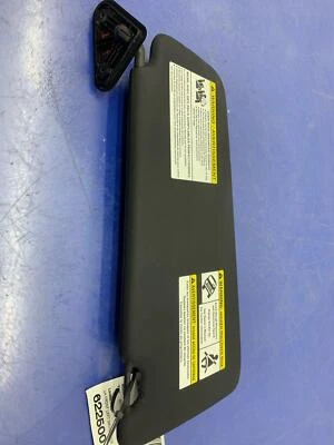 Land Rover Discovery Sport 2015-2019 OEM parasol delantero izquierdo iluminado Foto 1 de 4