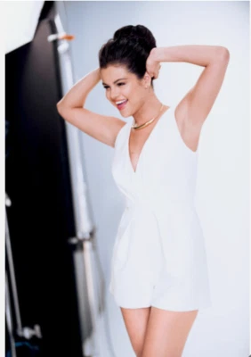 Macacão FINDERS KEEPERS Branco Instinto Básico Visto em Celebridade Tamanho M Novo com etiquetas - Imagem 1 de 4