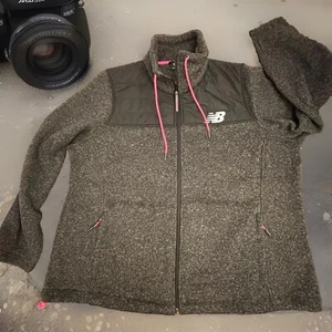 NWT New Balance Fleece Jacket Women’s 3X Full Zip 4 Pockets Gray/ Pink MSRP: $89 - Picture 1 of 16