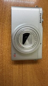 FujiFilm FinePix XQ1 - Picture 1 of 7
