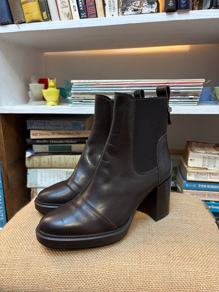 Bota Chelsea Aquatalia Talla 9 Cuero Espresso Cuero Gruesa $495 Foto 1 de 4