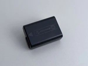 original Sony NP-FW50 Akku für A6000 A6300 A6400 A7 A7 II A7 R - Picture 1 of 1