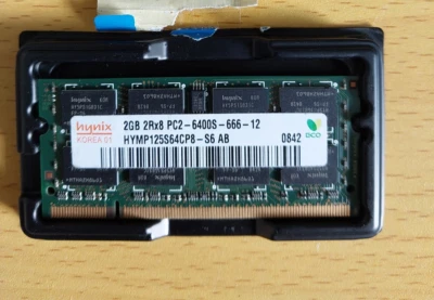Hynix 2GB Laptop RAM - HYMP125S64CP8-S6 AB (PC2-6400s-666-12) (DDR2-800Mhz RAM) - Image 1 of 2