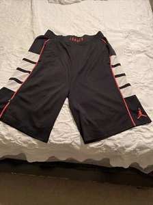 Nike AIR JORDAN SHORTS Sz. (L) .. Missing Drawstring. Pls Read Details - Picture 1 of 5