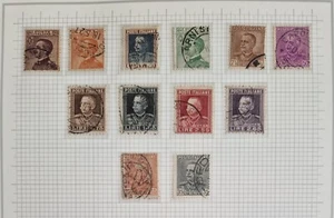 Regno d'Italia, collezione di testine. 49 francobolli + un blocco di 10 - Foto 1 di 2