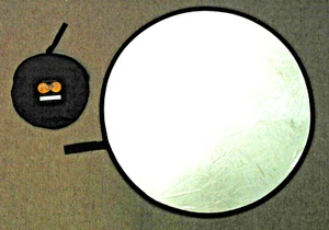 Stroboframe POPS 32" Gold/Silver Collapsible Reflector for Photography - Picture 1 of 5