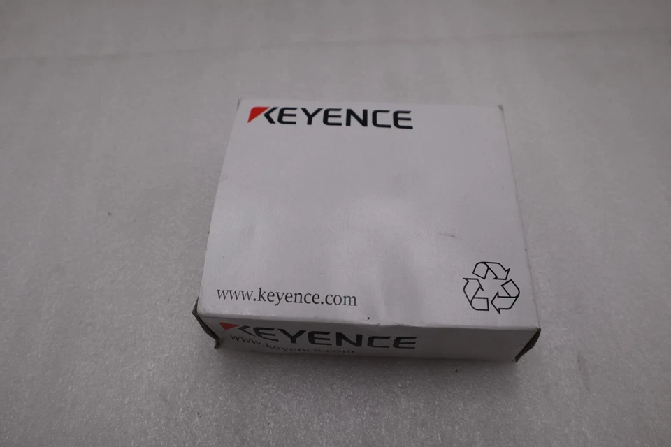 New Keyence LR-ZH490CB Self Contained CMOS Laser Sensor STOCK H308A - Image 1 of 3