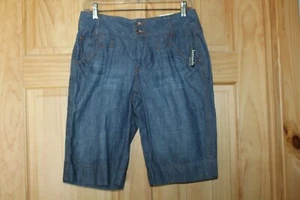 a.n.a. Women's NWT Blue Denim Bermuda Shorts Dark Wash Stretch - Size 6 SALE! - Picture 1 of 3