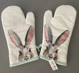 Giftcraft Inc. 100% Cotton Bunny Oven Mitts NWT - Picture 1 of 3