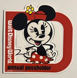 2025 Walt Disney World MINI MOUSE Annual Passholder Magnet - Picture 1 of 2