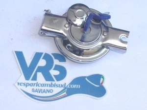 TAPPO BENZINA CROMATO CON SERRATURA VESPA 50-125 ET3-PRIMAVERA Vesparicambisud - Foto 1 di 2