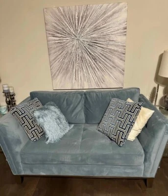 Juego de sala de estar estilo gamuza de 3 piezas - sofá, asiento de amor y sillón de gran tamaño Foto 1 de 3