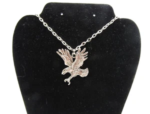 Eagle Flying Pendant Silver Tone Necklace Costume Jewelry Accessories 20" Chain - Picture 1 of 2