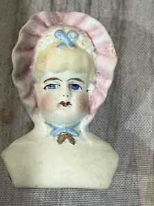 Cabeza y hombros de capó de porcelana antiguos  - Imagen 1 de 3