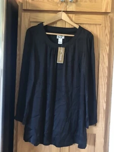 NWT FRANCESCA’S SHORT LONG SLEEVE SATINY DRESS BLACK SIZE MEDIUM - Picture 1 of 7