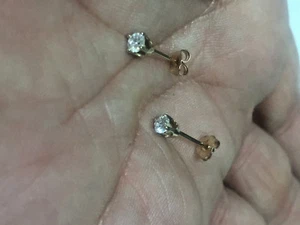 DIAMOND STUD EARRINGS 1 PAIR , 1/4CT TW, NICE REAL DIAMONDS IN 14K YELLOW GOLD, - Picture 1 of 4