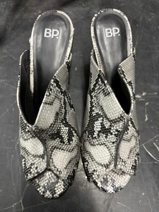 BP. Snakeskin Womens Peep Toe 3.75” Chunky High Heels Mules sz 8 EUC - Picture 1 of 3
