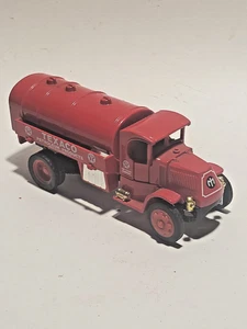 MATCHBOX MODELS OF YESTERYEAR 1930 MACK AC TANKER TEXACO PETROLEUM - Y-23 - Picture 1 of 7