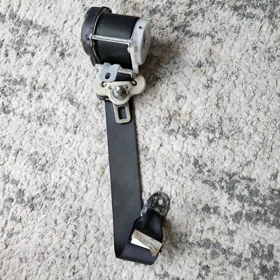 2014-2018 NISSAN VERSA NOTE REAR RIGHT PASSENGER SIDE SEAT BELT OEM 2458067-AC* - Image 1 of 4