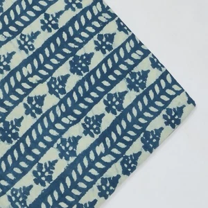 1 Yard Indian Cotton wooden Hand Block Print Blue Floral Beautiful Craft Fabric - Picture 1 of 7
