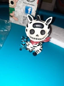 PT Furry Bones Zeebie the Zebra Skull Resin Mini Figur - Bild 1 von 9