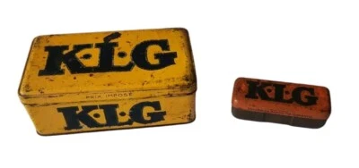 Ancienne Boîte Métal KLG Lot De 2 Boite Vide A Bougies  Collection Garage Voitur - Photo 1/4