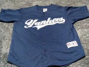 Vintage New York Yankees Jersey Mens Medium MLB Baseball Derek Jeter 2 True Fan - Picture 1 of 8