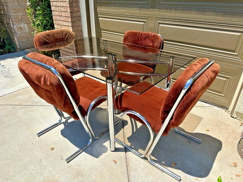 Vintage Dinette Set w/ 4  American armchairs for Douglas Furniture 1970's Cover