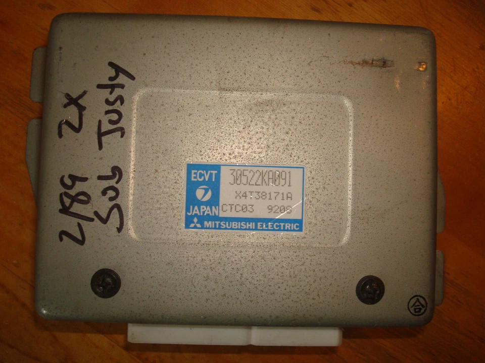 Subaru Justy Transmission Control ECVT 2/89 2x 1989 TCM Foto 1 de 3