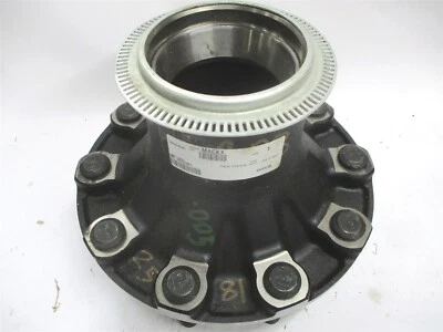 HF803K7 NEW GENUINE MACK TRUCK STEER WHEEL HUB - Image 1 of 4