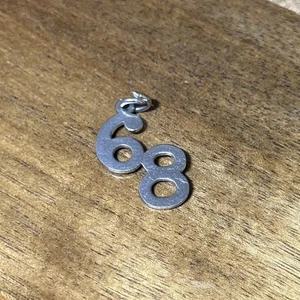 Vintage sixty-eight # 68 year sterling charm Birthday 0.96g - Picture 1 of 5