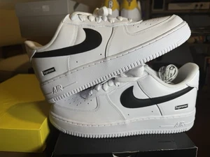 Raro Supreme Air Force 1 Nike Collab - Bajo Blanco CU9225-102 Hombres Talla 9 - Imagen 1 de 10