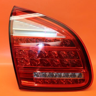 PILOTO TRASERO INTERIOR IZQUIERDO PORSCHE CAYENNE 2011 2012 2013 2014 95863109312 OEM Foto 1 de 4