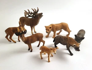 LOTTO 7 ANIMALI SCHLEICH - CERVO IENA CERBIATTO CINGHIALE ANTILOPE LEONE - Foto 1 di 5