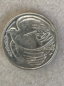 1995 Royal Mint WORLD WAR TWO PEACE DOVE Two Pounds Piece £2 - RARE! - Bild 1 von 12