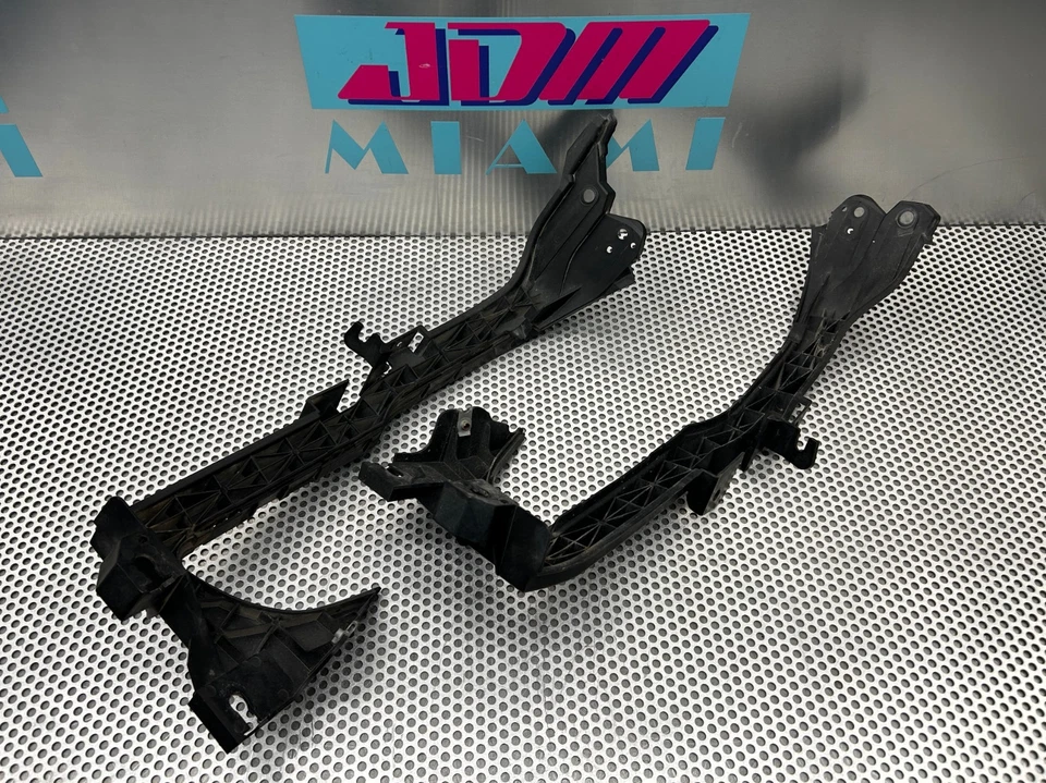 Soportes de faros Subaru WRX STI 2015-2021 clip moldura lado izquierdo + derecho genuino Foto 1 de 4